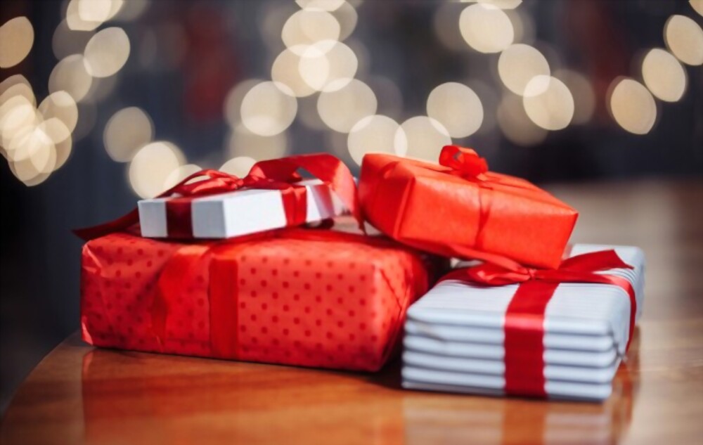 Send Christmas Gifts to USA Online